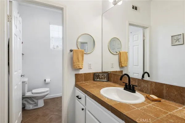 $900,000 | 27563 North Weeping Willow Drive, Valencia, CA 91354