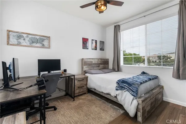 $900,000 | 27563 North Weeping Willow Drive, Valencia, CA 91354