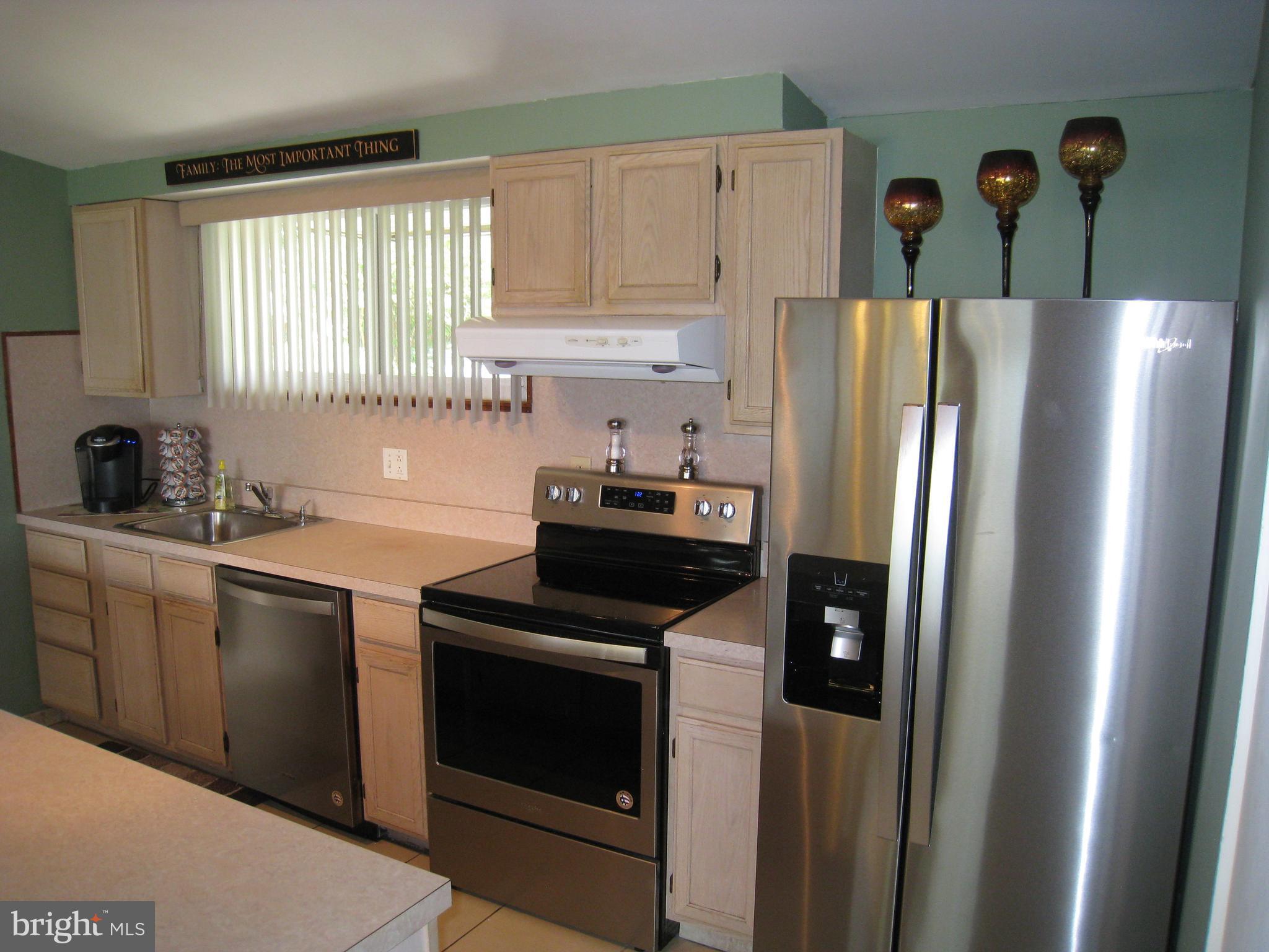 2 Homestead Road Stratford, NJ 08084 - Photo 8 of 29