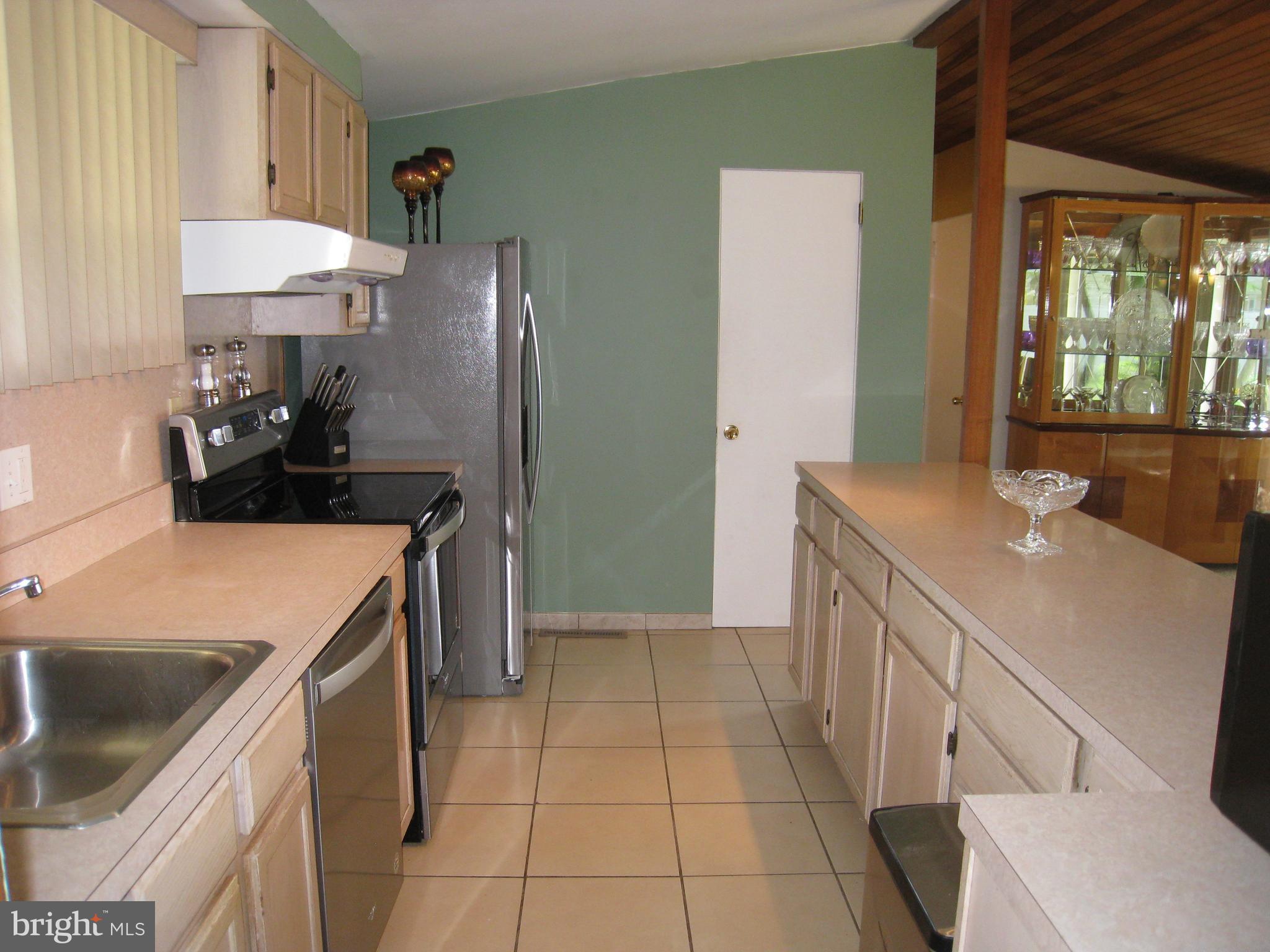 2 Homestead Road Stratford, NJ 08084 - Photo 9 of 29