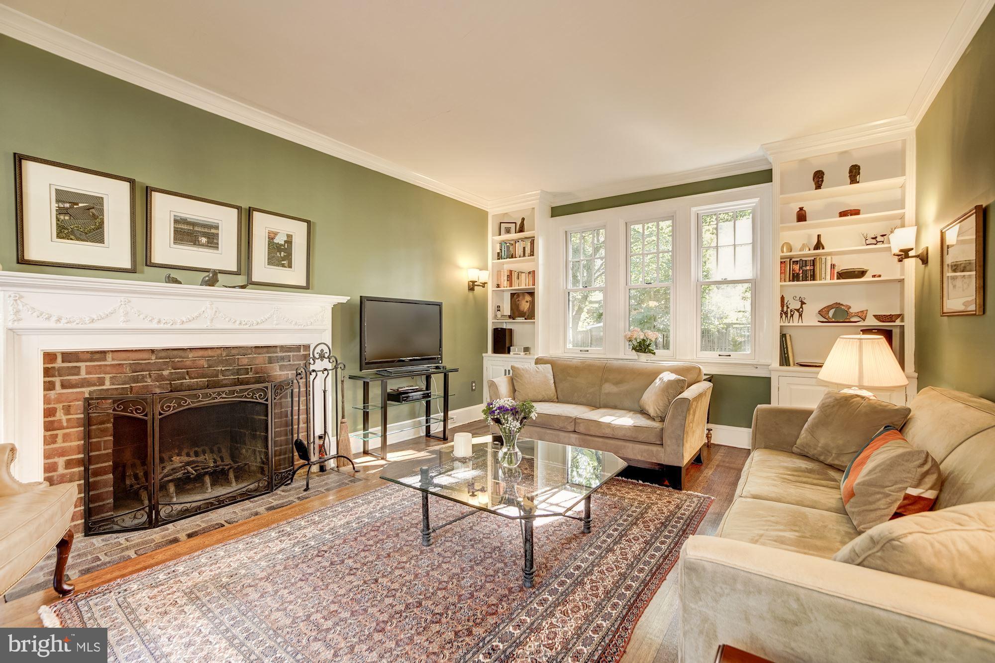 2840 Chesapeake Street Northwest Washington, DC 20008 - Photo 4 of 39 With pretty hardwood floors & plenty of built-ins