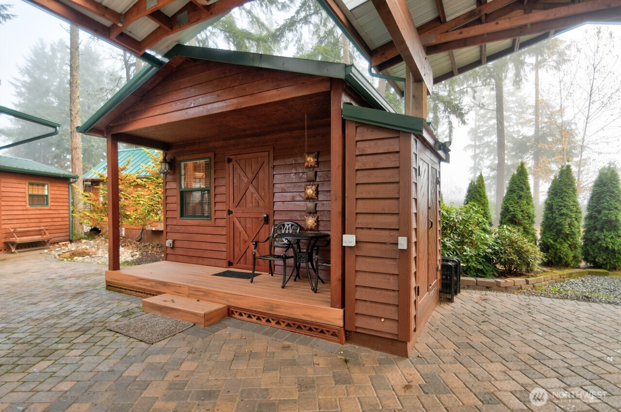 1546 Reservation Road Southeast, Unit 248 Olympia, WA 98513 - Photo 11 of 29 a view of sitting area with porch