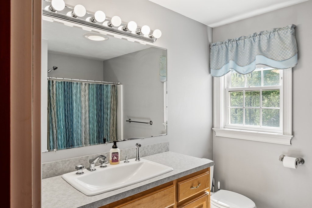 86 Mowry Street Mendon, MA 01756 - Photo 23 of 38