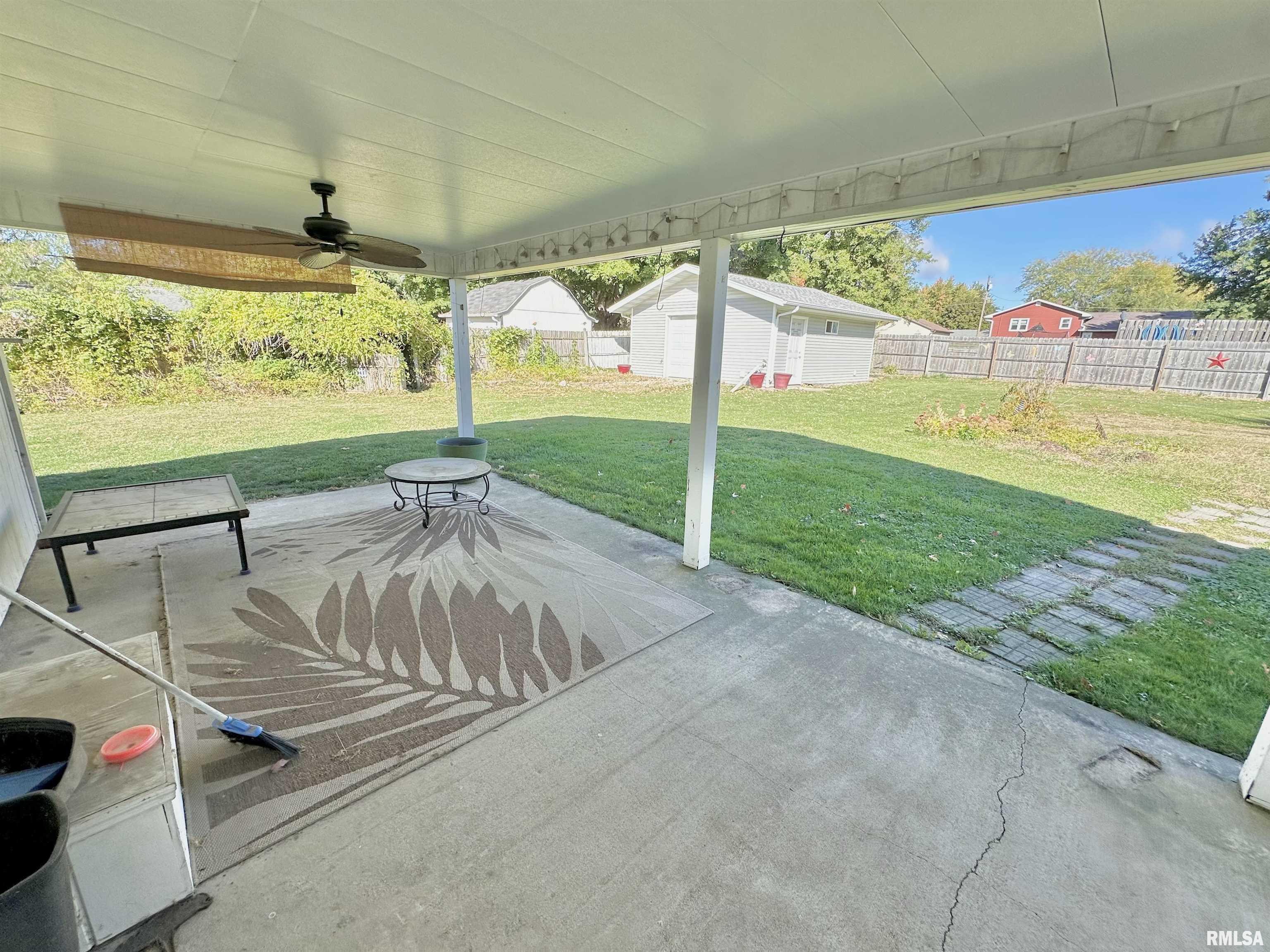 103 West Sanitary Road Abingdon, IL 61410 - Photo 16 of 18 Gallery Image 16