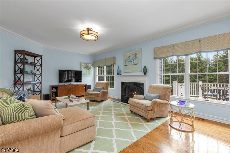 6 Barnstable Road Berkeley Heights, NJ 07922 - Photo 14 of 48