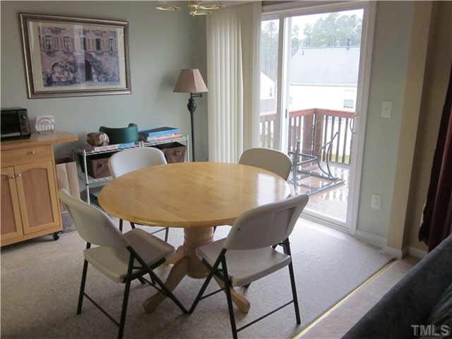 317 Willingham Road Morrisville, NC 27560 - Photo 9 of 22 Breakfast Area
