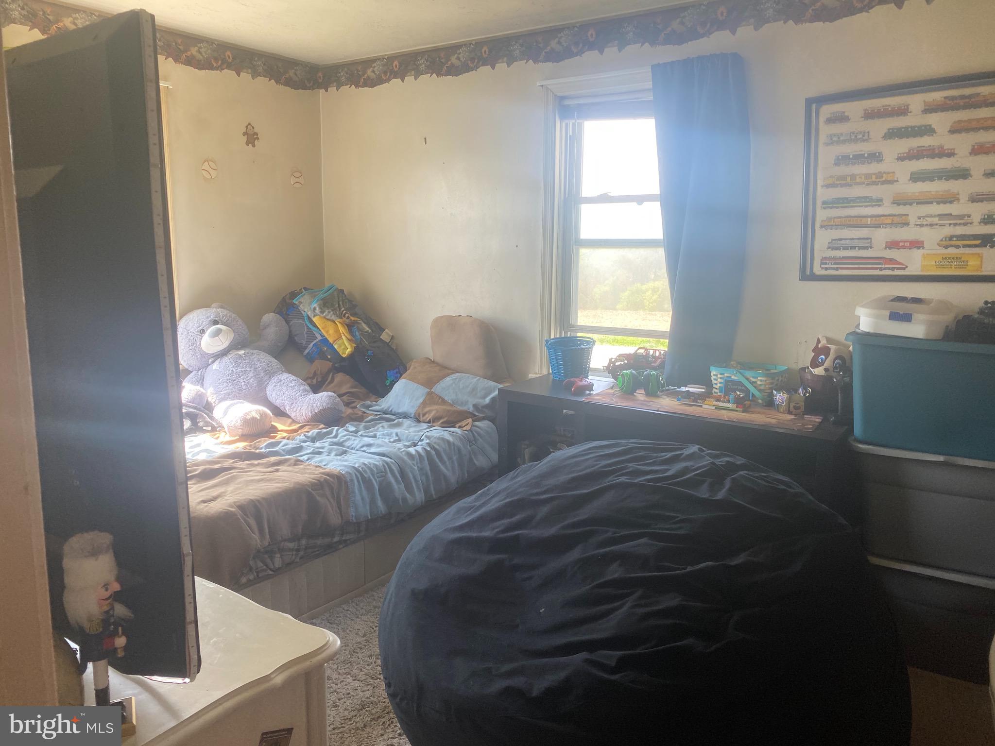 2952 Compass Road Honey Brook, PA 19344 - Photo 23 of 37 2nd Bedroom