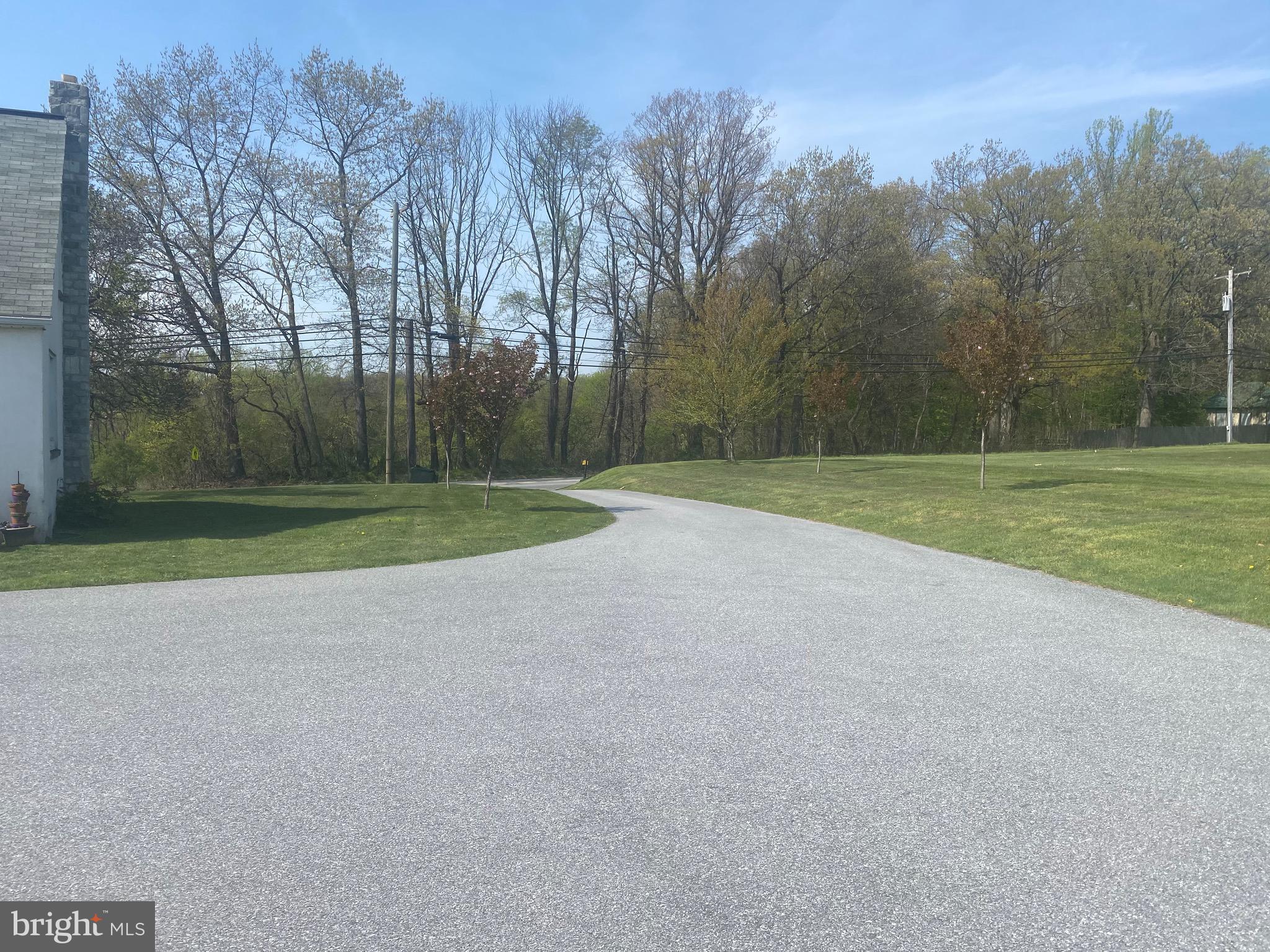 2952 Compass Road Honey Brook, PA 19344 - Photo 8 of 37 HUGE DRIVEWAY