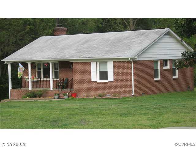 11238 Hanover Courthouse Road Mechanicsville, VA 23116 - Photo 1 of 12 a black and white photo of a house