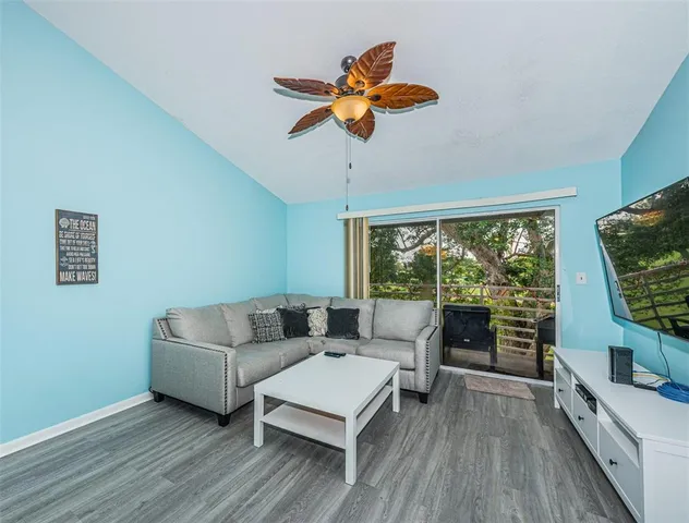 $1,995 | 6077 Bahia Del Mar Boulevard South, Unit 224, St. Petersburg, FL 33715