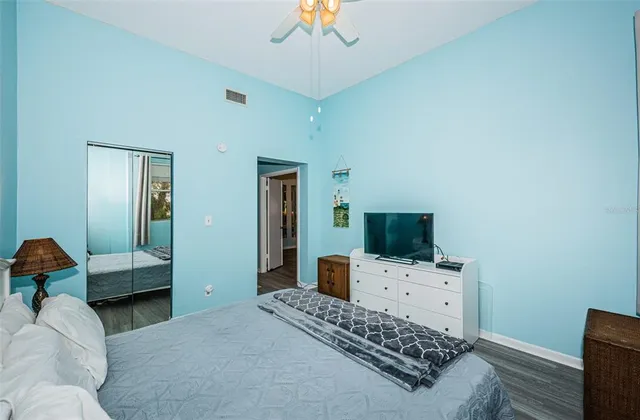 $1,995 | 6077 Bahia Del Mar Boulevard South, Unit 224, St. Petersburg, FL 33715