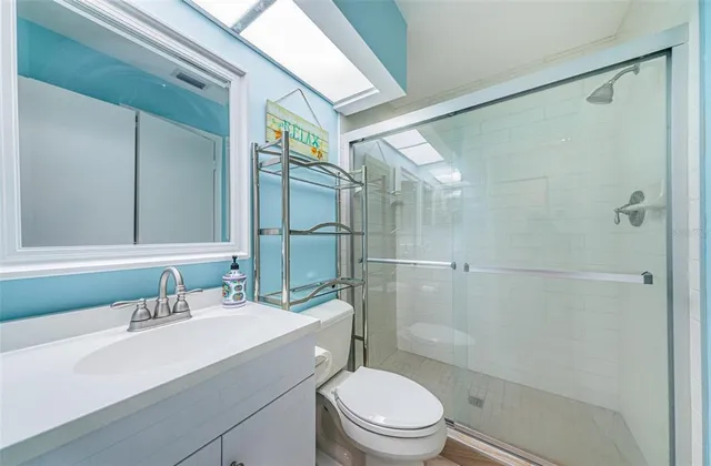 $1,995 | 6077 Bahia Del Mar Boulevard South, Unit 224, St. Petersburg, FL 33715