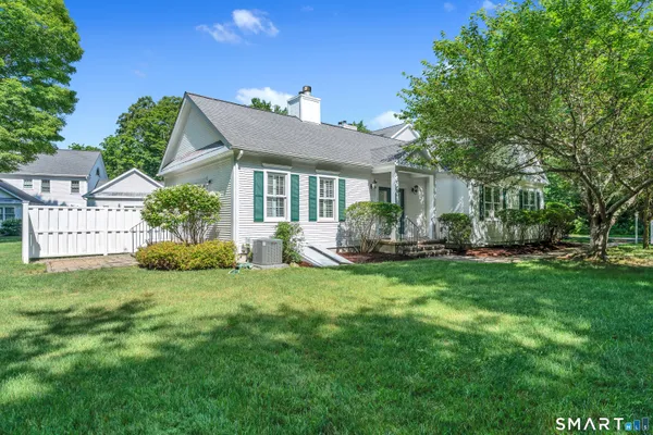 $685,000 | 6 Wyckford Lane, Unit 6, Old Lyme, CT 06371