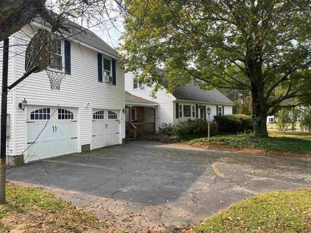 $689,900 | 4 Washington Street, Hudson, NH 03051