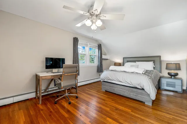 $689,900 | 4 Washington Street, Hudson, NH 03051