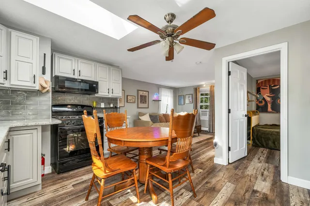 $689,900 | 4 Washington Street, Hudson, NH 03051