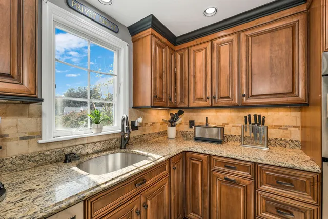 $689,900 | 4 Washington Street, Hudson, NH 03051