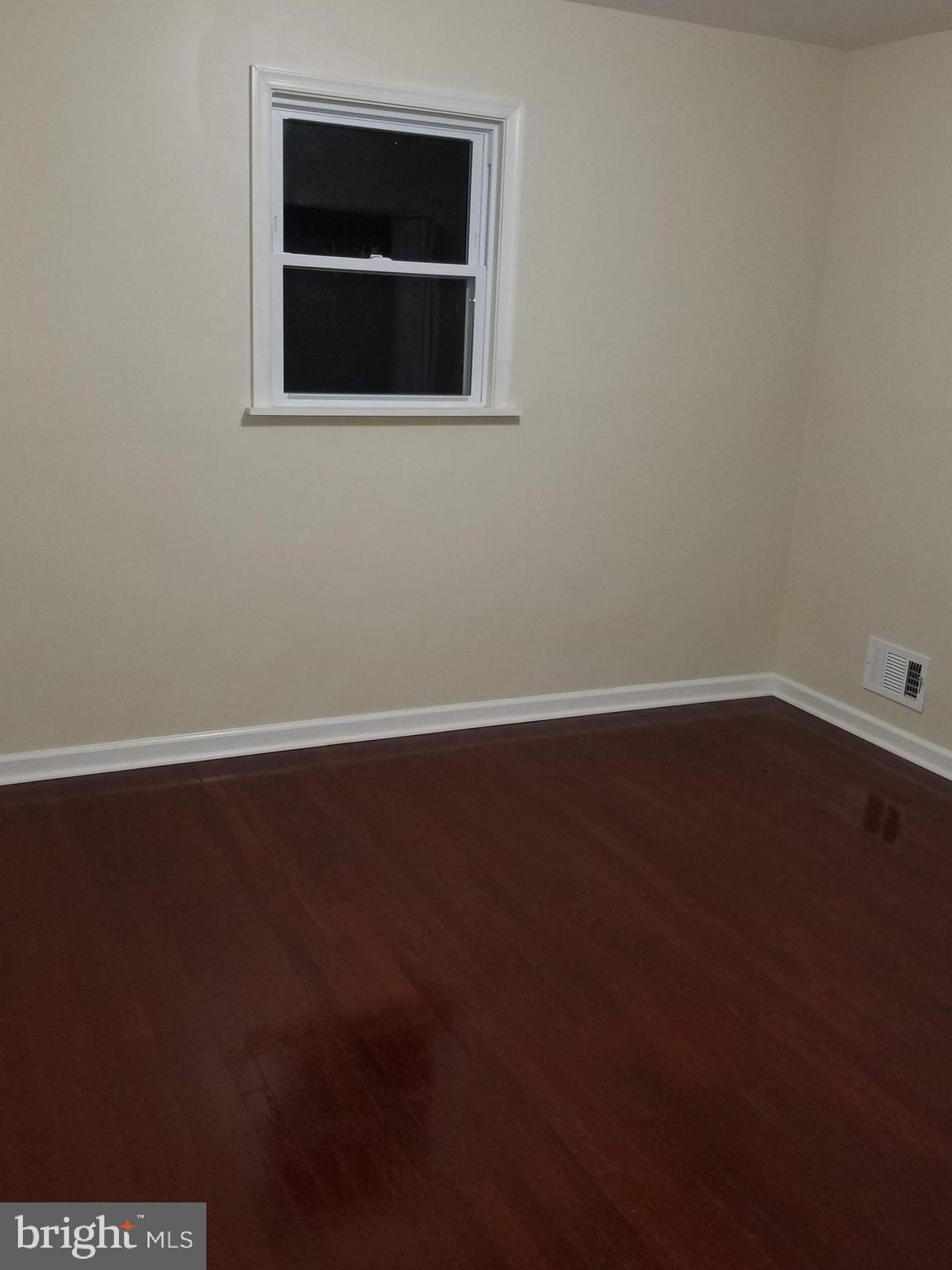 7003 Paris Road Baltimore, MD 21207 - Photo 3 of 10 Bed 2