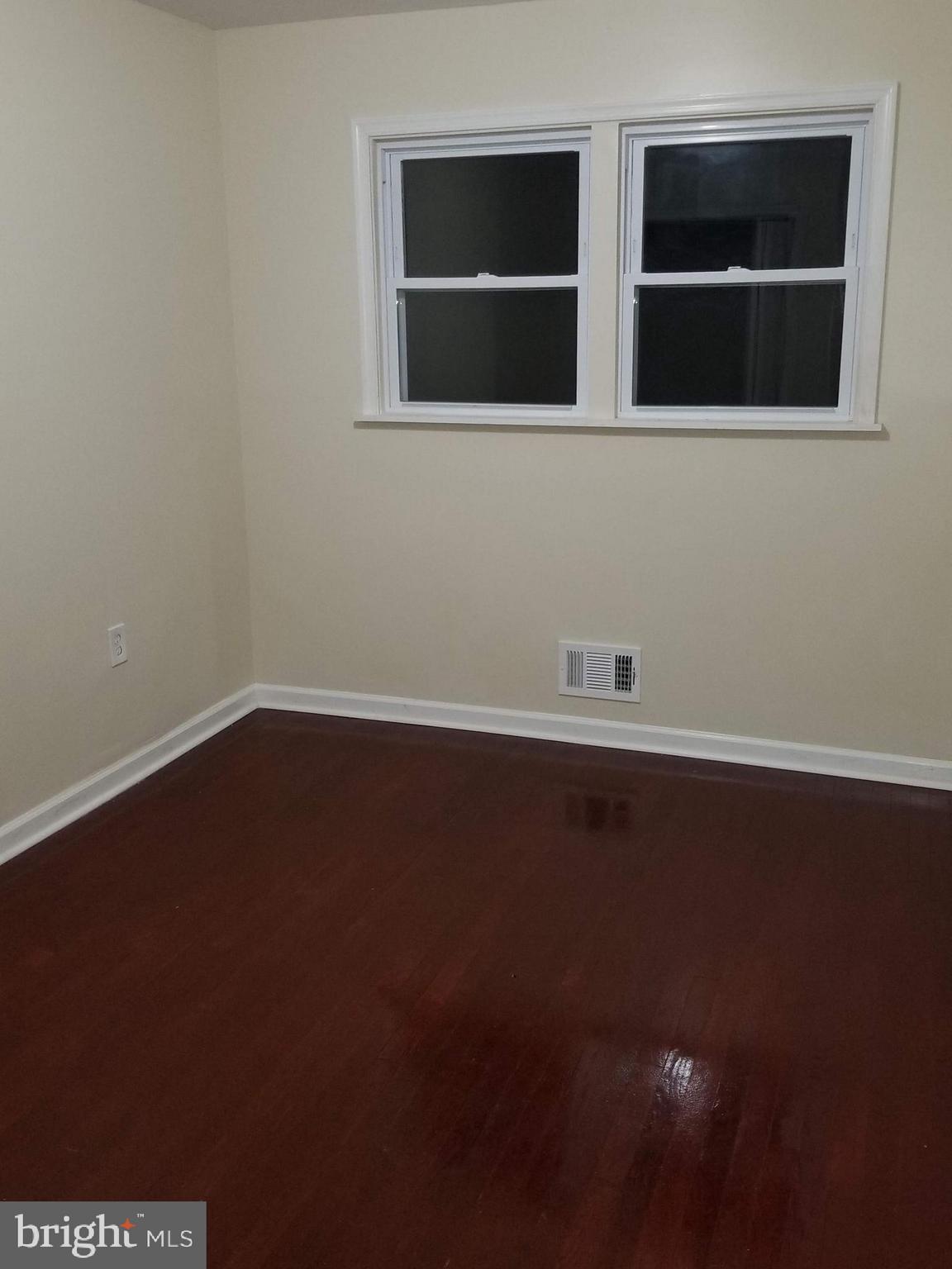 7003 Paris Road Baltimore, MD 21207 - Photo 5 of 10 Bed 3