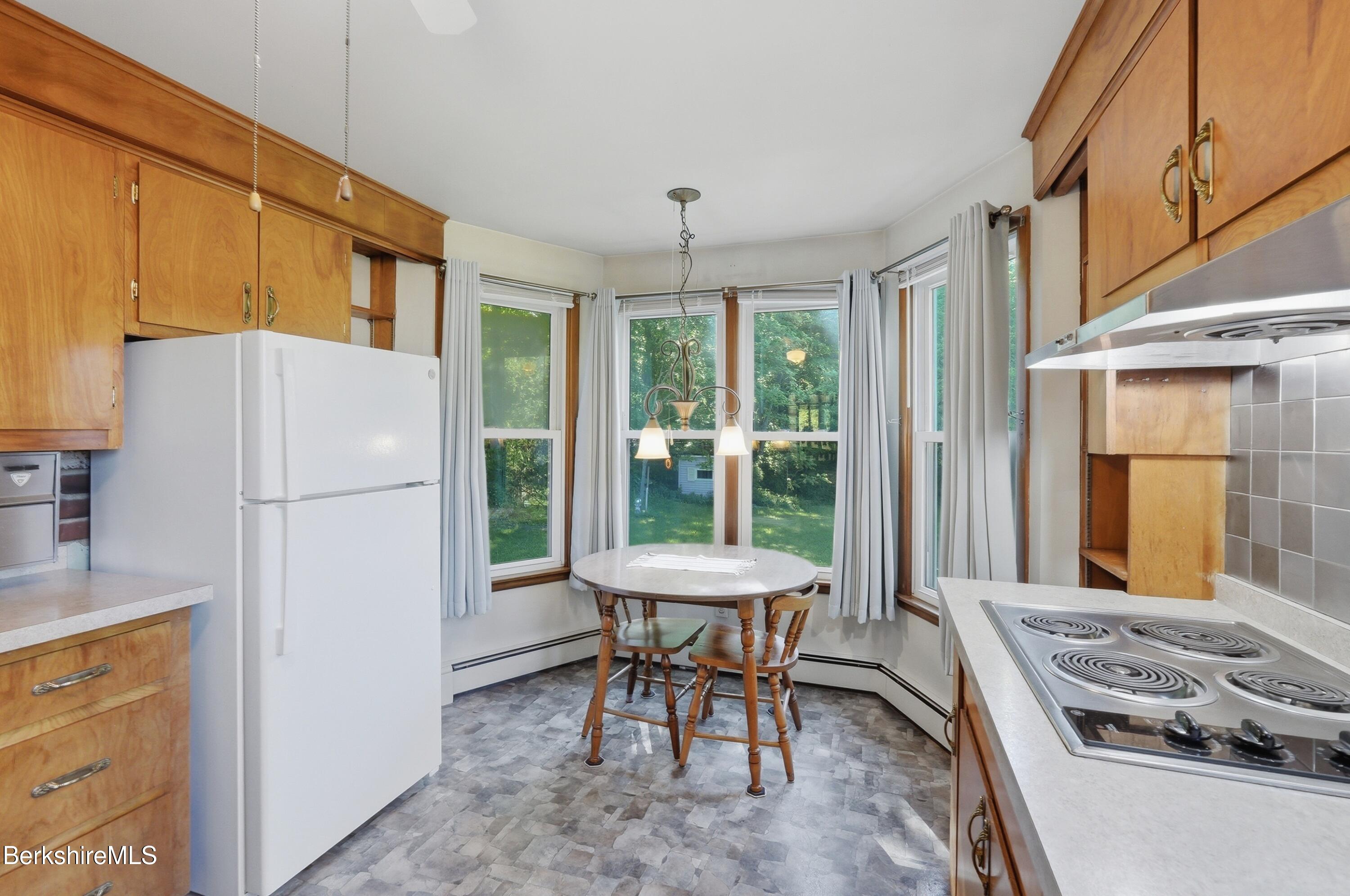 380 Cheshire Road Pittsfield, MA 01201 - Photo 8 of 37 015_cad07058