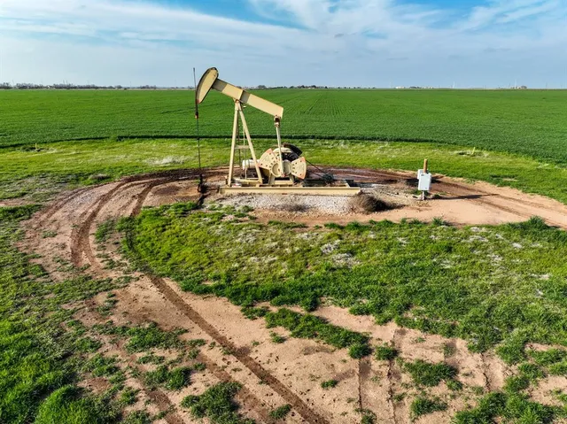 a view of a outdoor space