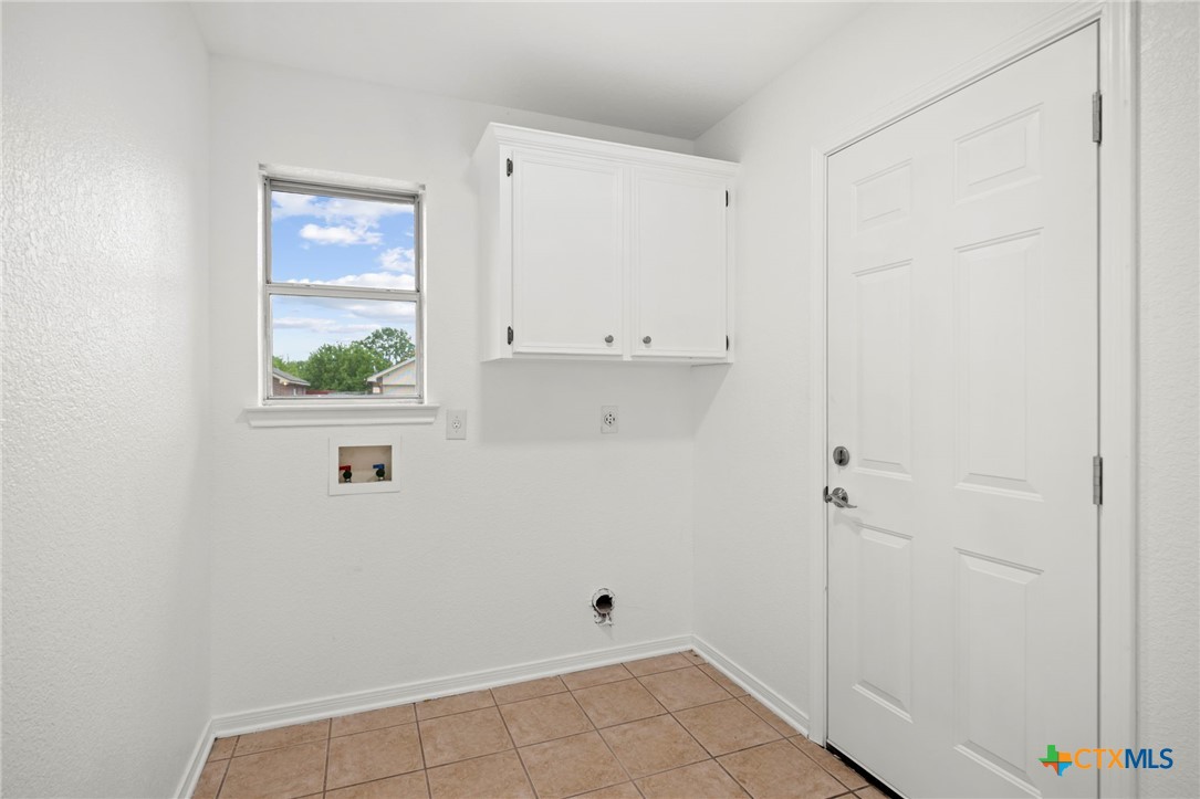 4201 Jim Avenue Killeen, TX 76549 - Photo 20 of 39 Laundry Room