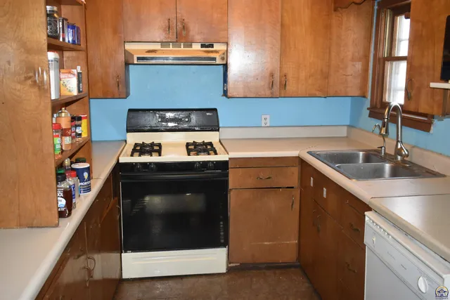 $159,900 | 507 Cherokee Street, Oskaloosa, KS 66066