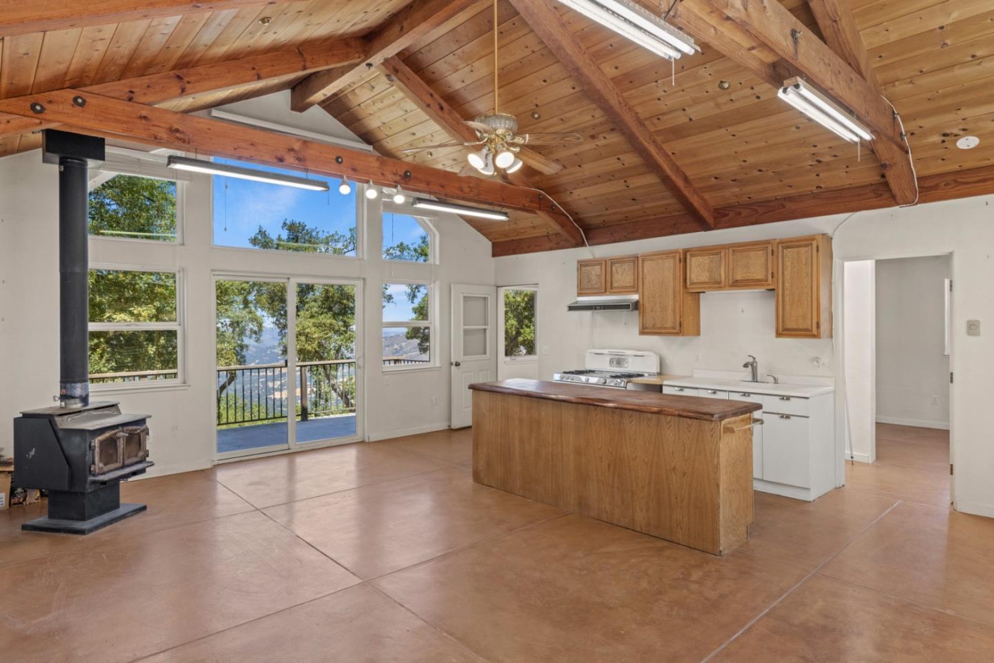 39537 Laurel Spring Road Carmel Valley, CA 93924 - Photo 27 of 50 Gallery Image 27