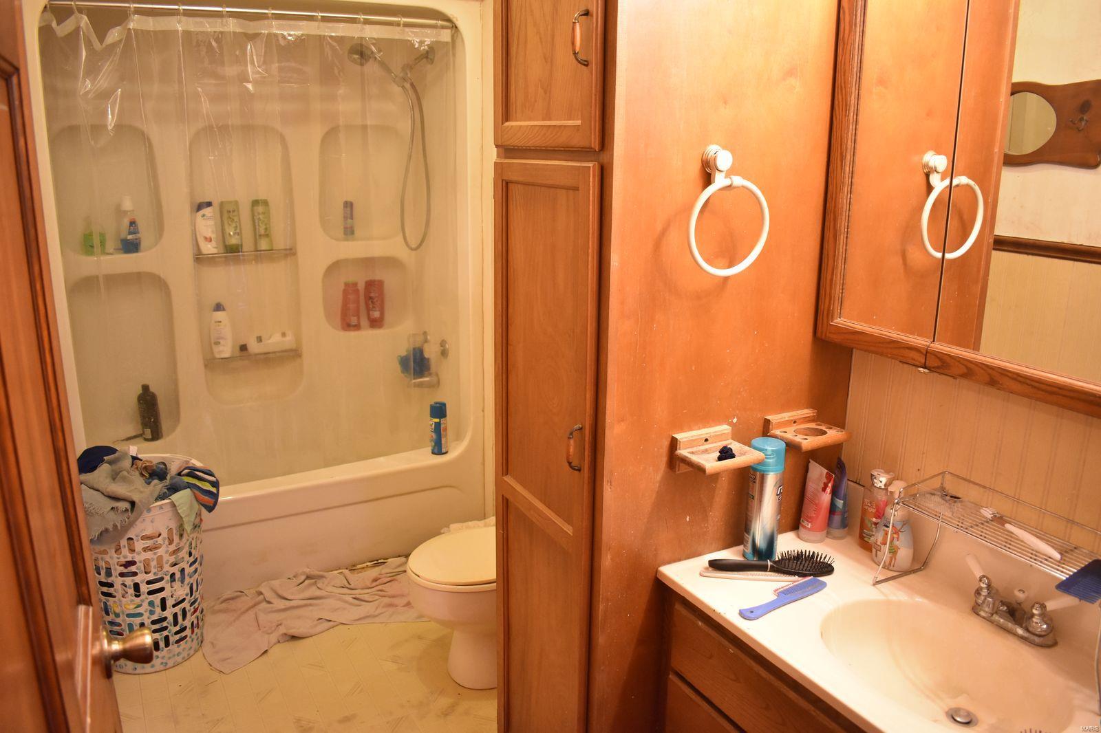 4309 Baker Road Bunker Hill, IL 62014 - Photo 10 of 30