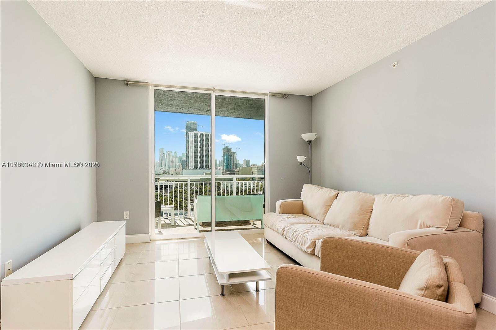 275 Northeast 18th St Unit 1103  