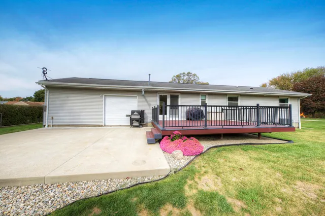 $365,000 | 59071 Annah Drive, New Hudson, MI 48165