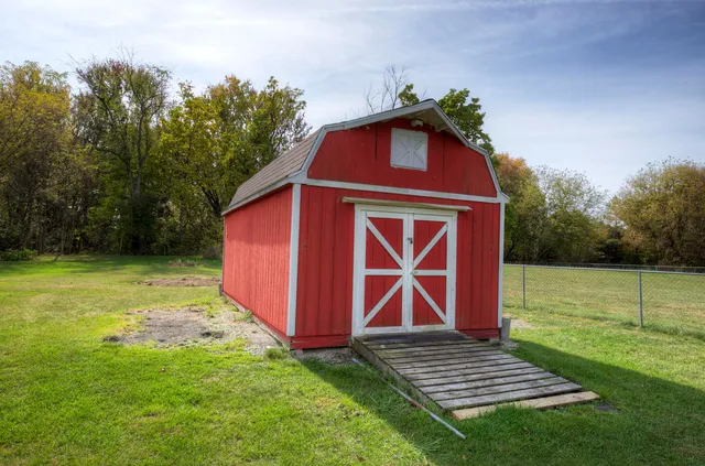 $365,000 | 59071 Annah Drive, New Hudson, MI 48165