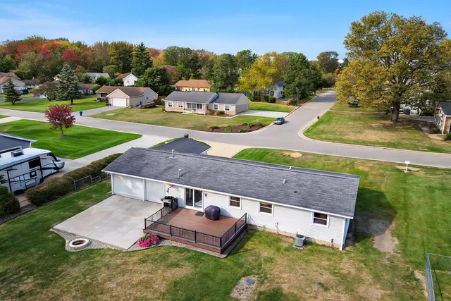 $365,000 | 59071 Annah Drive, New Hudson, MI 48165