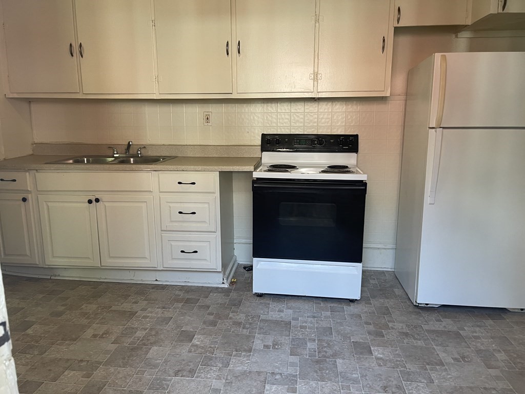 41 Suffolk Street Springfield, MA 01109 - Photo 20 of 28 Gallery Image 20