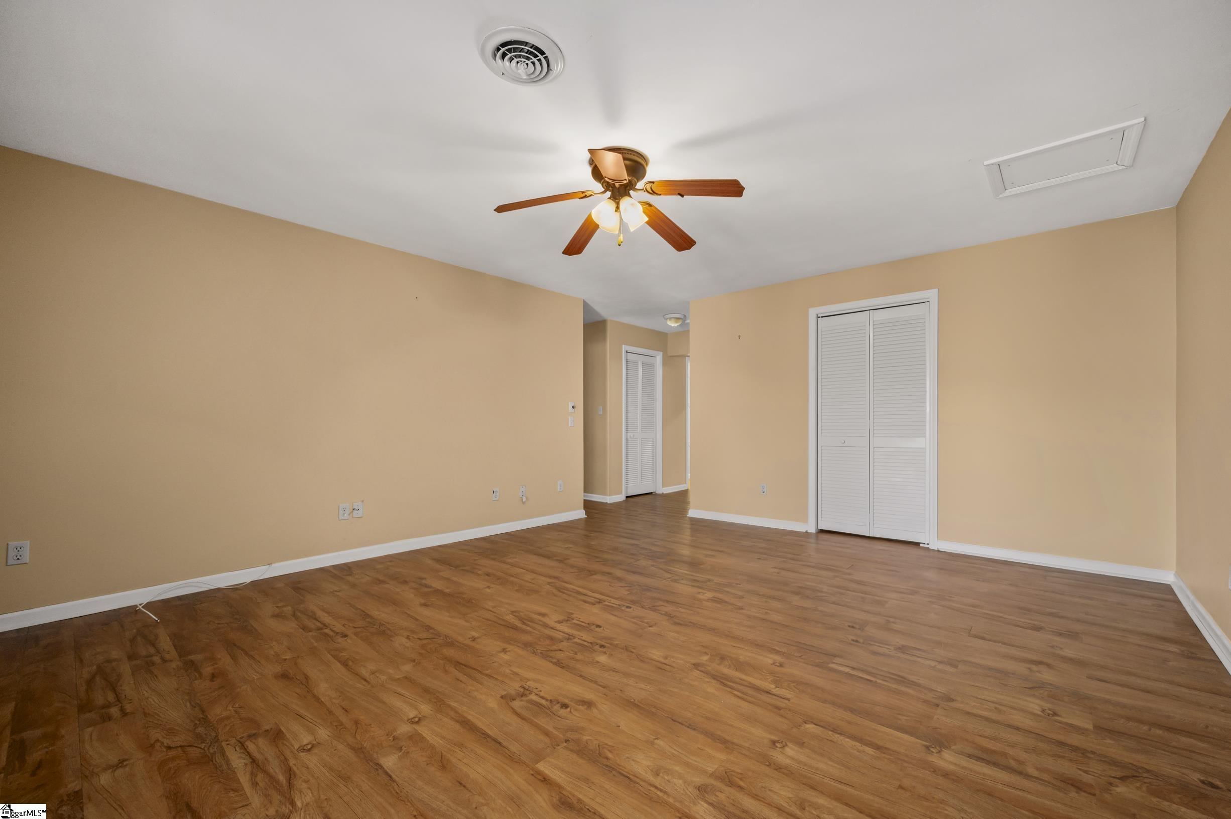 77 Chestnut Street, Unit OAK 301 Tryon, NC 28782 - Photo 31 of 39