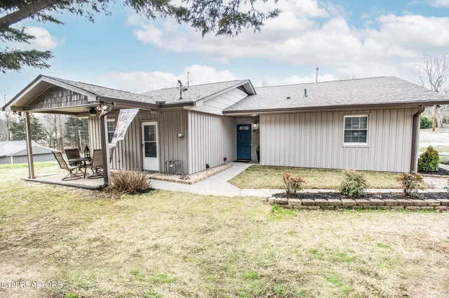 $339,999 | 132 Pembroke Road, Oak Ridge, TN 37830