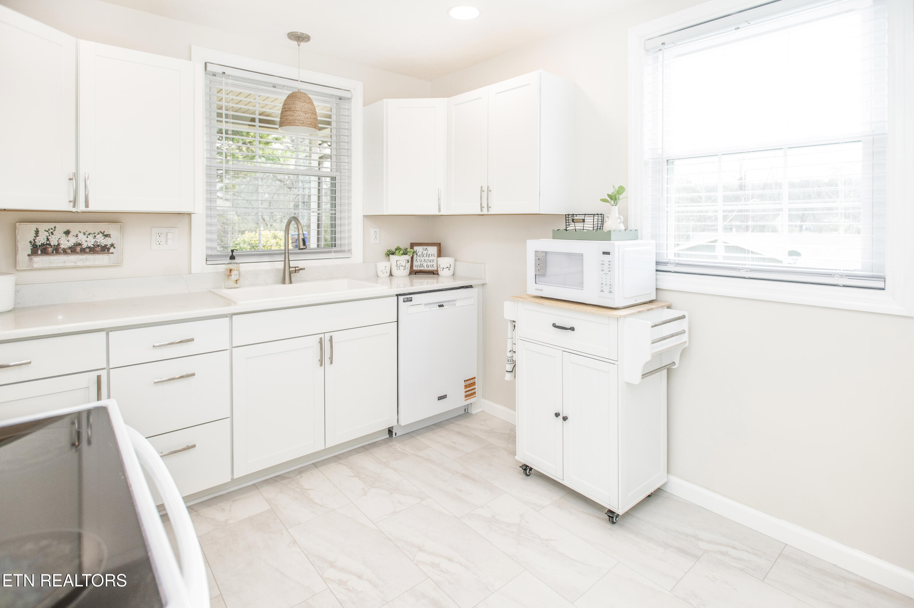 132 Pembroke Road Oak Ridge, TN 37830 - Photo 19 of 34 Kitchen