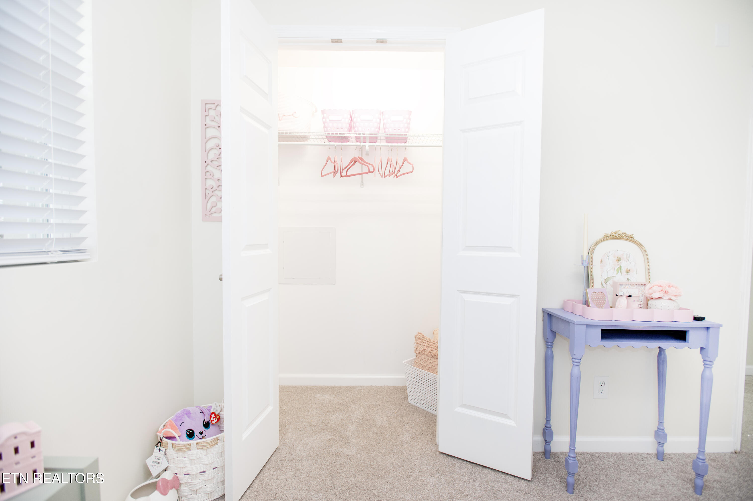 132 Pembroke Road Oak Ridge, TN 37830 - Photo 26 of 34 Bedroom 2