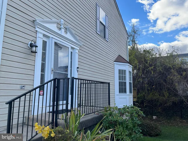 $340,000 | 32 Royalty Circle, Unit 32, Owings Mills, MD 21117