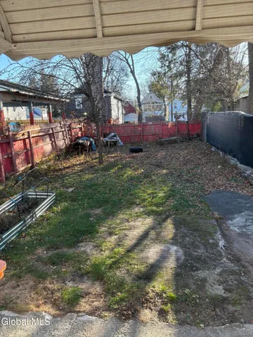 $1,400 | 246 Duane Avenue, Schenectady, NY 12307