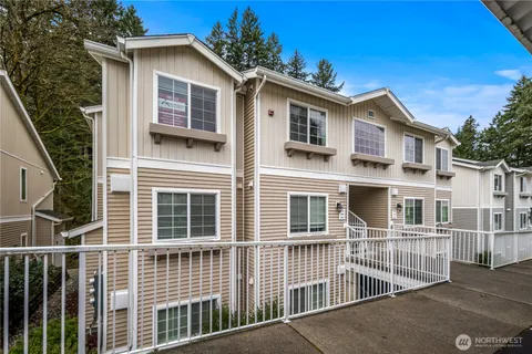 $375,000 | 805 Harrington Place Southeast, Unit 2143, Renton, WA 98058