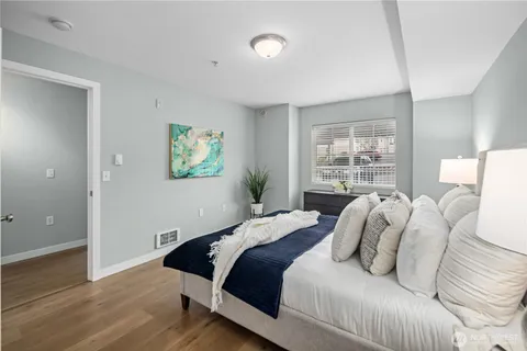 $375,000 | 805 Harrington Place Southeast, Unit 2143, Renton, WA 98058