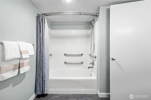 $375,000 | 805 Harrington Place Southeast, Unit 2143, Renton, WA 98058