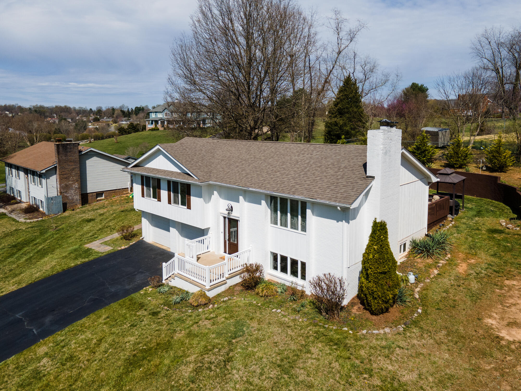 404 Gaffney Road Bristol, TN 37620 - Photo 41 of 47 DJI_0260 copy