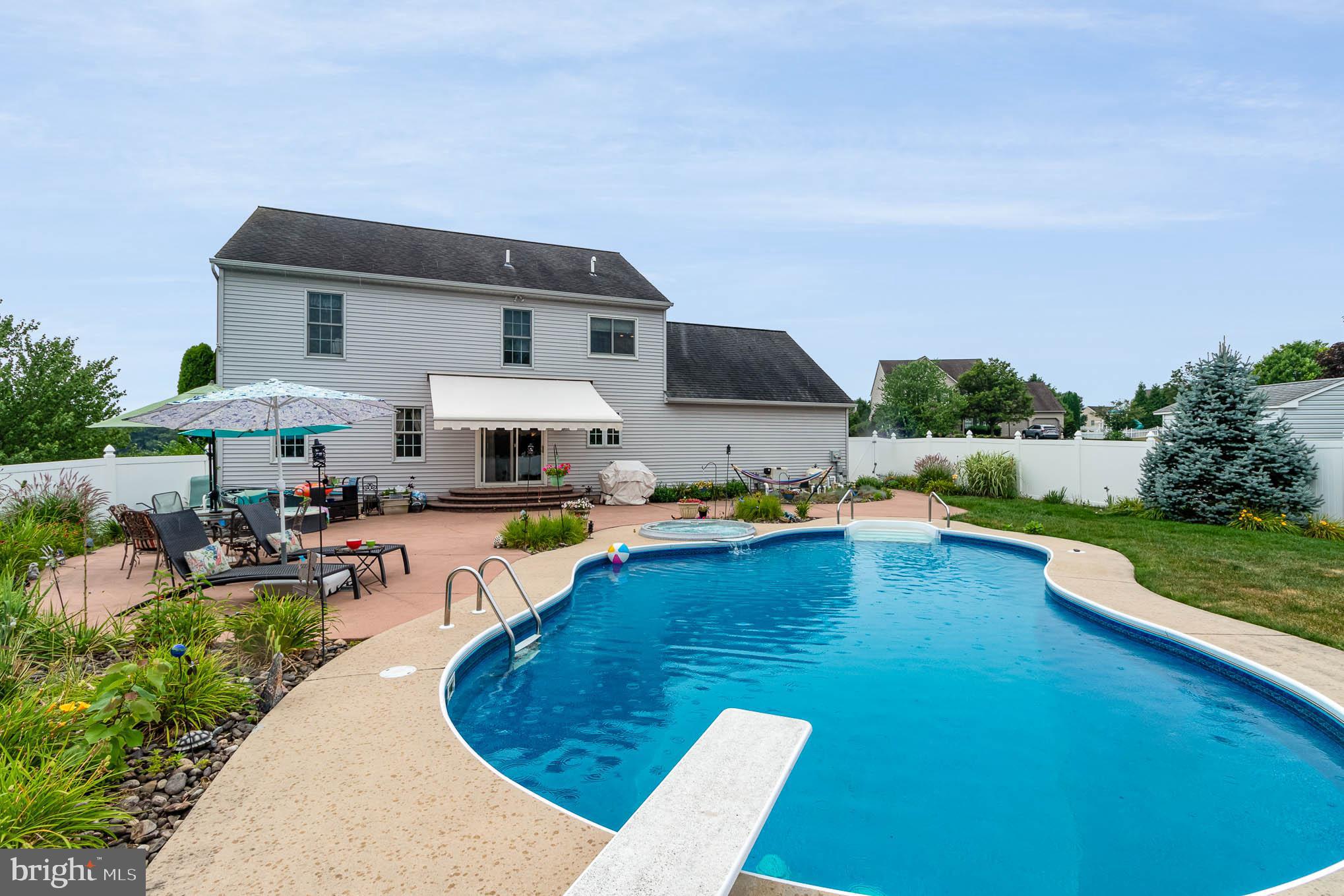 7070 Beaver Spring Road Harrisburg, PA 17111 - Photo 24 of 30 Heated inground pool