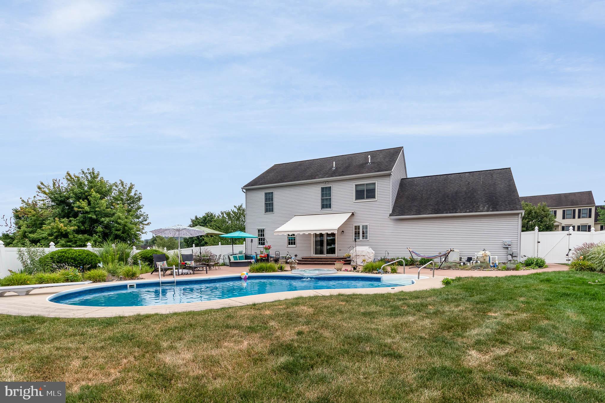 7070 Beaver Spring Road Harrisburg, PA 17111 - Photo 27 of 30 Rear