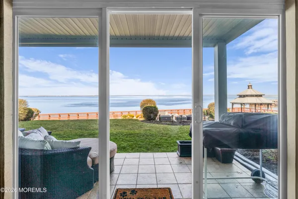 $397,500 | 135 1st Street, Unit 1E, Keyport, NJ 07735