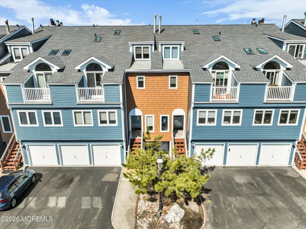 $397,500 | 135 1st Street, Unit 1E, Keyport, NJ 07735