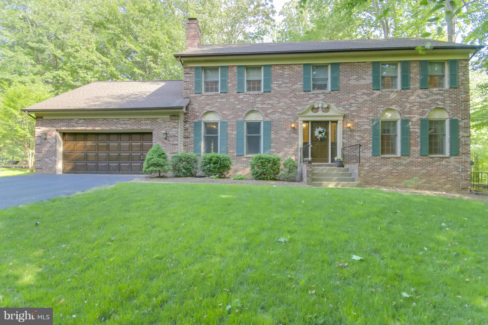 8229 Honeysuckle Road Manassas, VA 20112 - Photo 1 of 29 Exterior (Front)