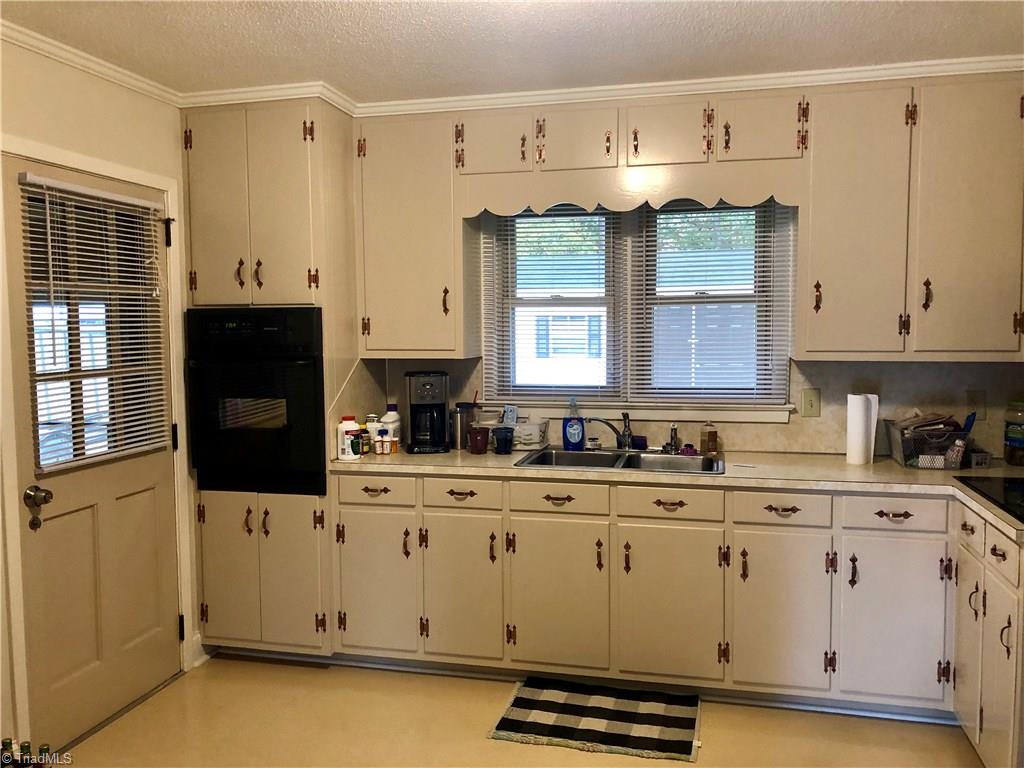 5133 Arnold Road Lexington, NC 27295 - Photo 7 of 10 Gallery Image 7